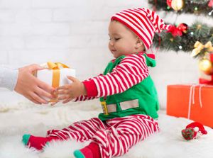 Weihnachtsgeschenke für Babys & Kleinkinder – die 10 schönsten Geschenkideen